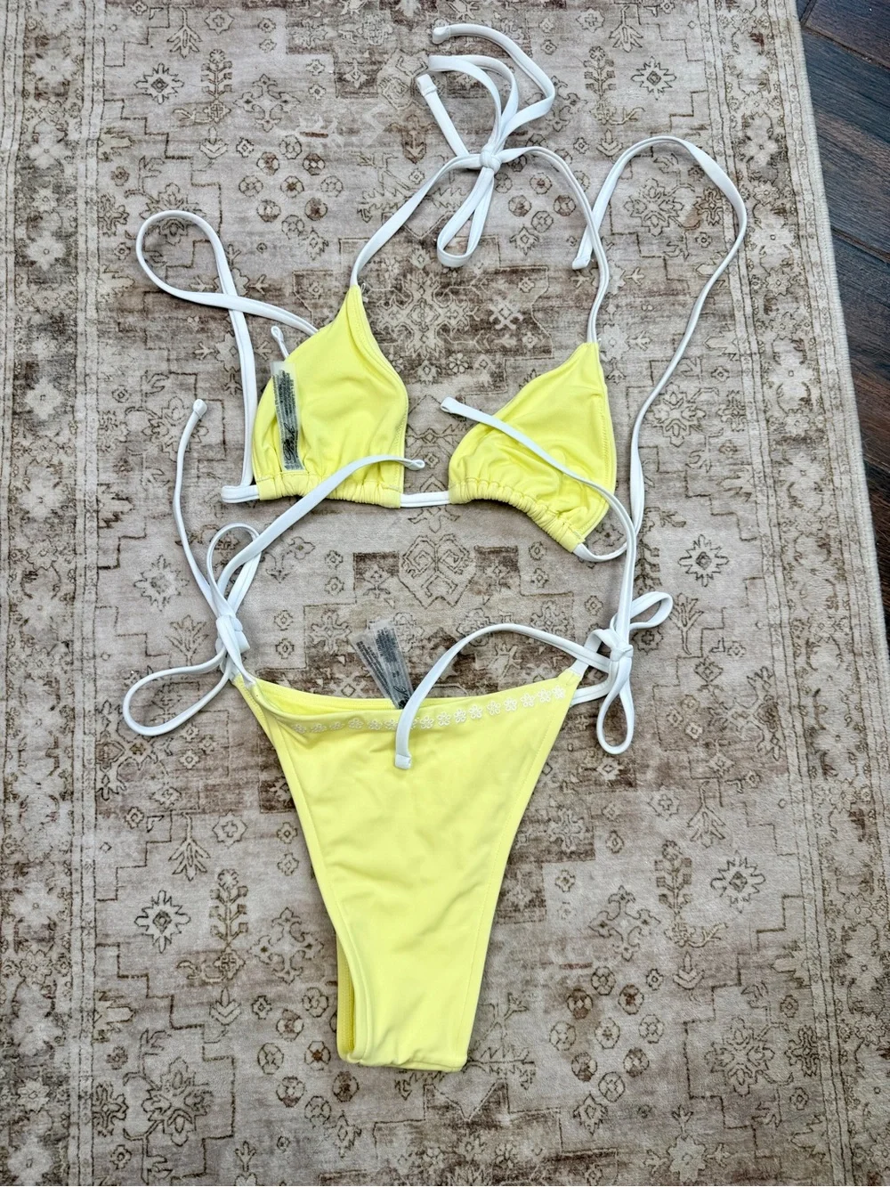 Frankie’s bikinis Yellow bikini set NWOT